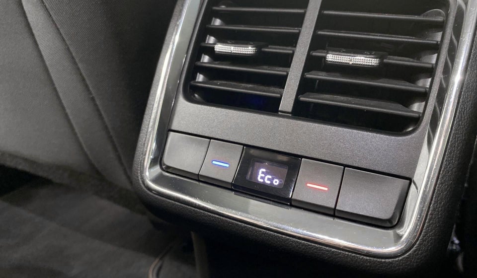 Skoda Enyaq 60 iV Selection Lodge 5d