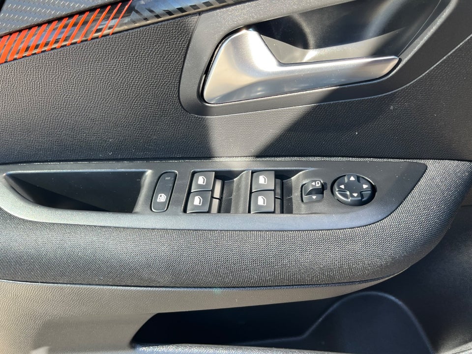 Peugeot 208 1,2 PureTech 75 Active 5d