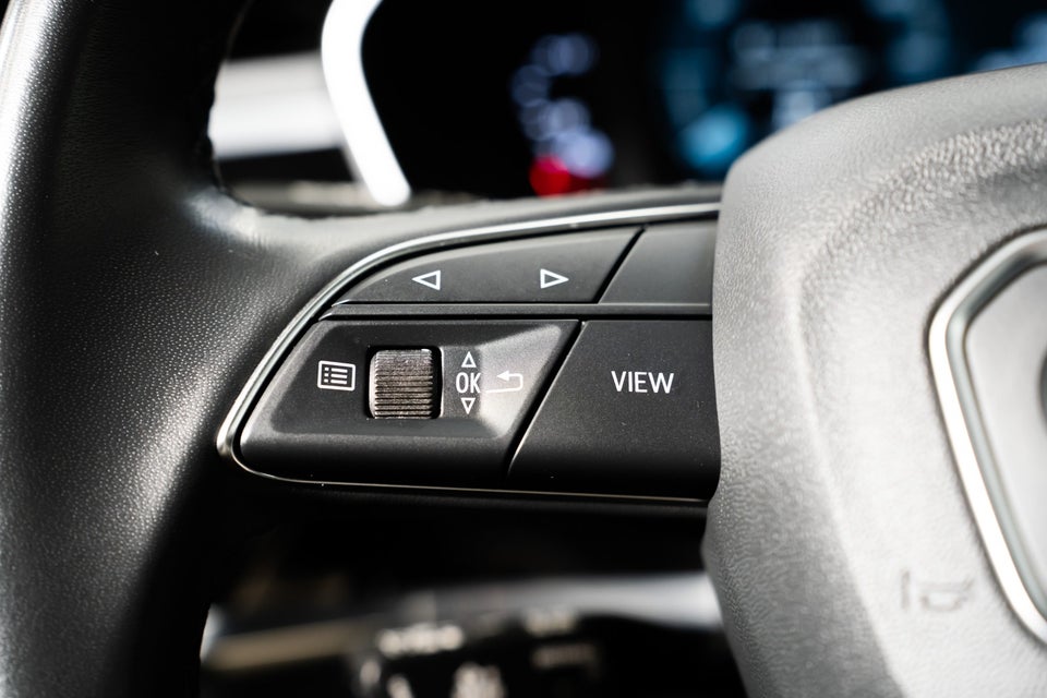 Audi Q3 45 TFSi e Attitude plus S-tr. 5d