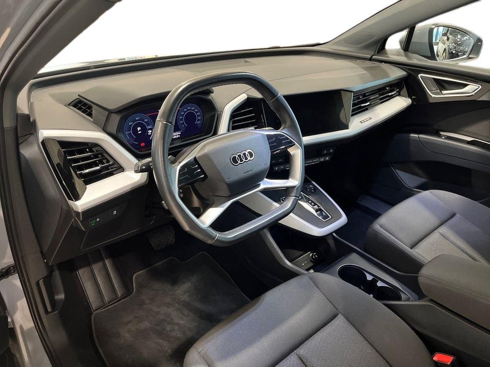 Audi Q4 e-tron 40  5d