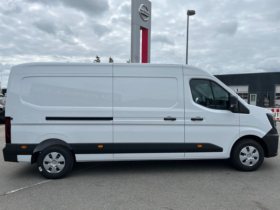 Nissan Interstar 2,0 dCi 170 L3H2 Tekna aut. Van