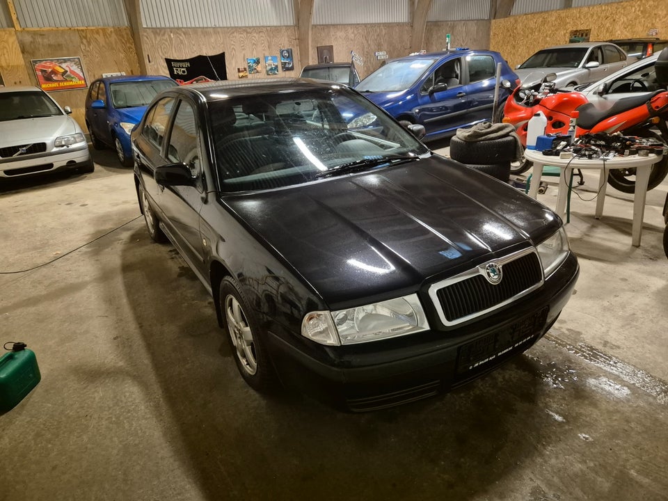 Skoda Octavia 1,9 TDi 105 Elegance 5d