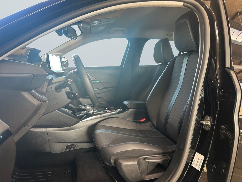 Peugeot e-208 50 Allure 5d