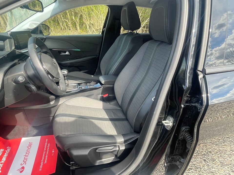 Peugeot 208 1,2 PureTech 100 Allure 5d