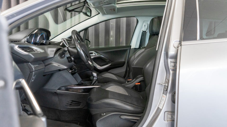 Peugeot 2008 1,6 BlueHDi 100 Allure 5d