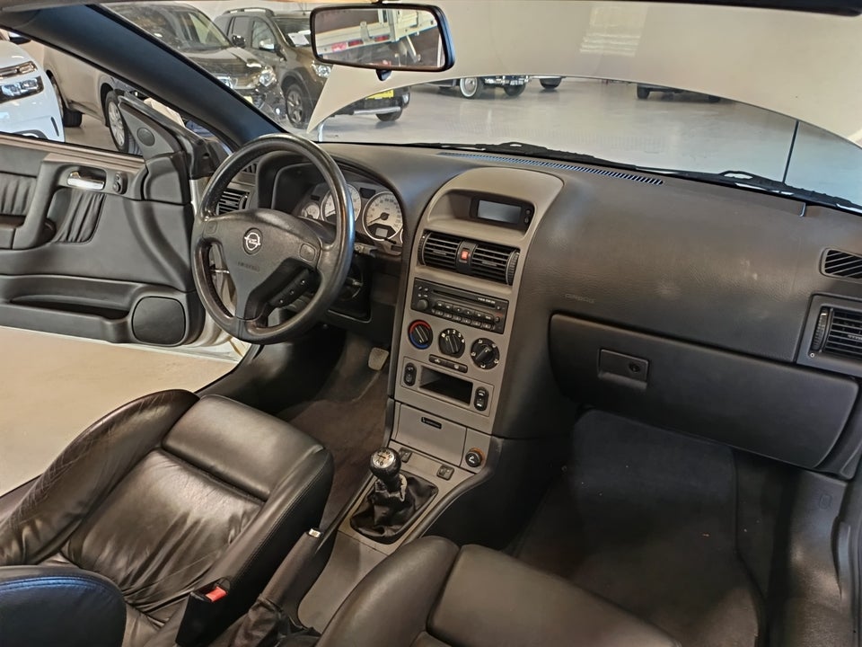 Opel Astra 1,8 16V Bertone Cabriolet 2d