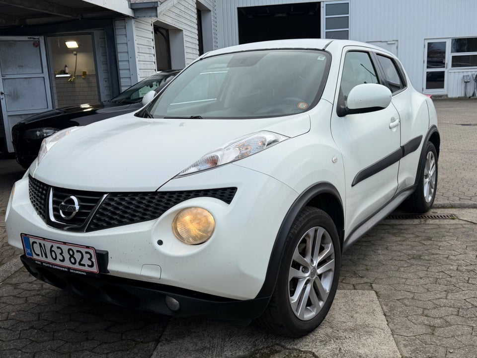 Nissan Juke 1,6 Tekna 5d
