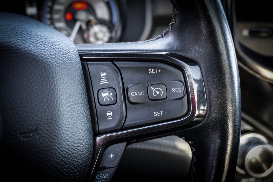 Dodge RAM 1500 5,7 V8 Hemi Limited Night aut. 4d