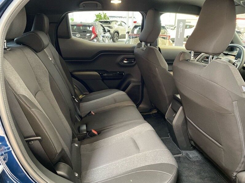 Toyota Urban Cruiser 61 Active 5d