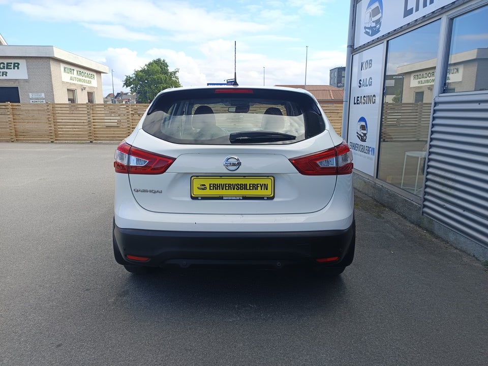 Nissan Qashqai 1,2 Dig-T 115 Acenta Van 5d