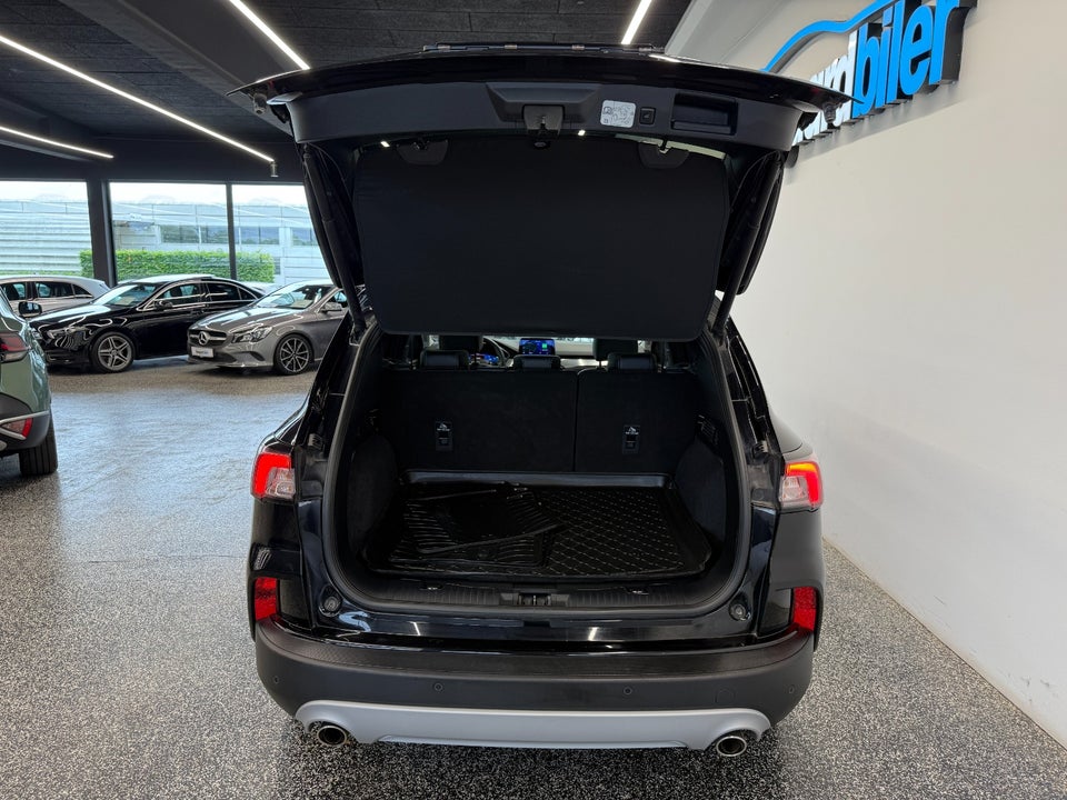 Ford Kuga 2,5 PHEV Titanium X CVT 5d