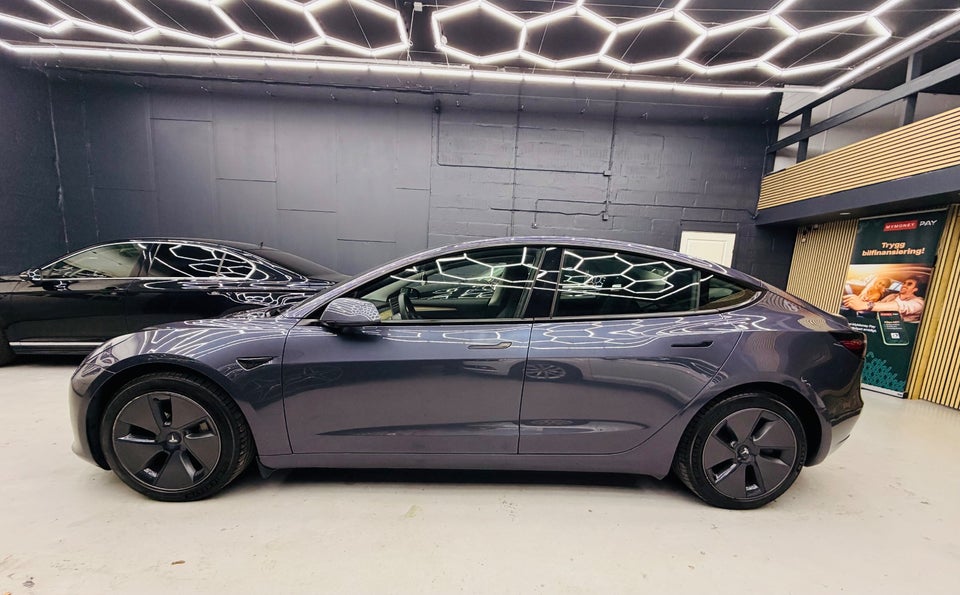 Tesla Model 3 Long Range AWD 4d