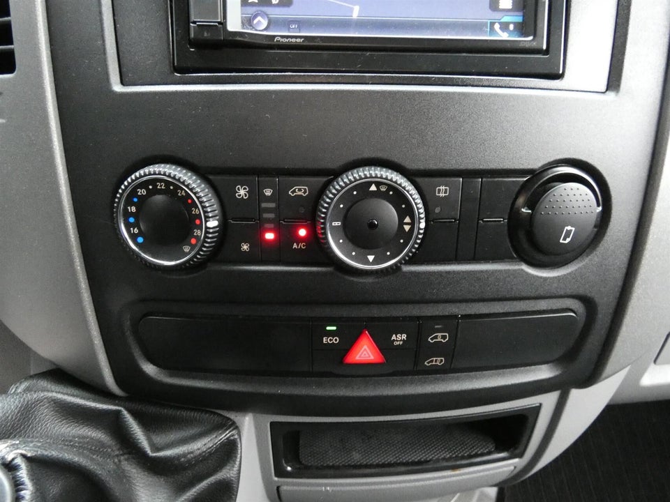 Mercedes Sprinter 211 2,2 CDi R2 Kassevogn 5d