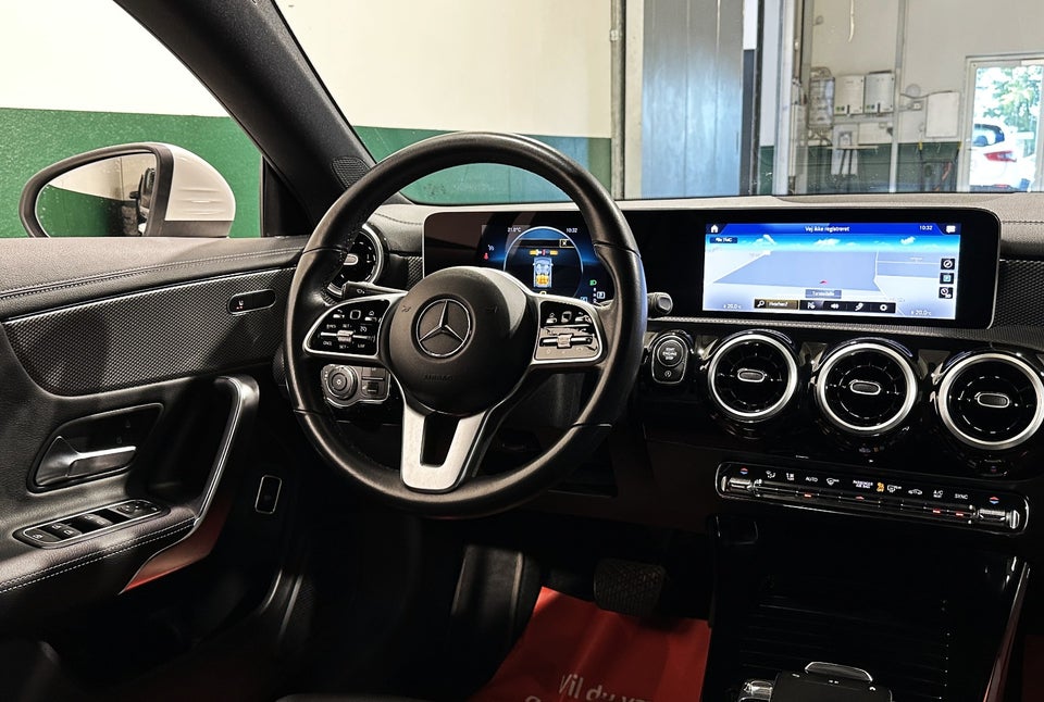 Mercedes CLA200 1,3 Progressive Coupé aut. 4d