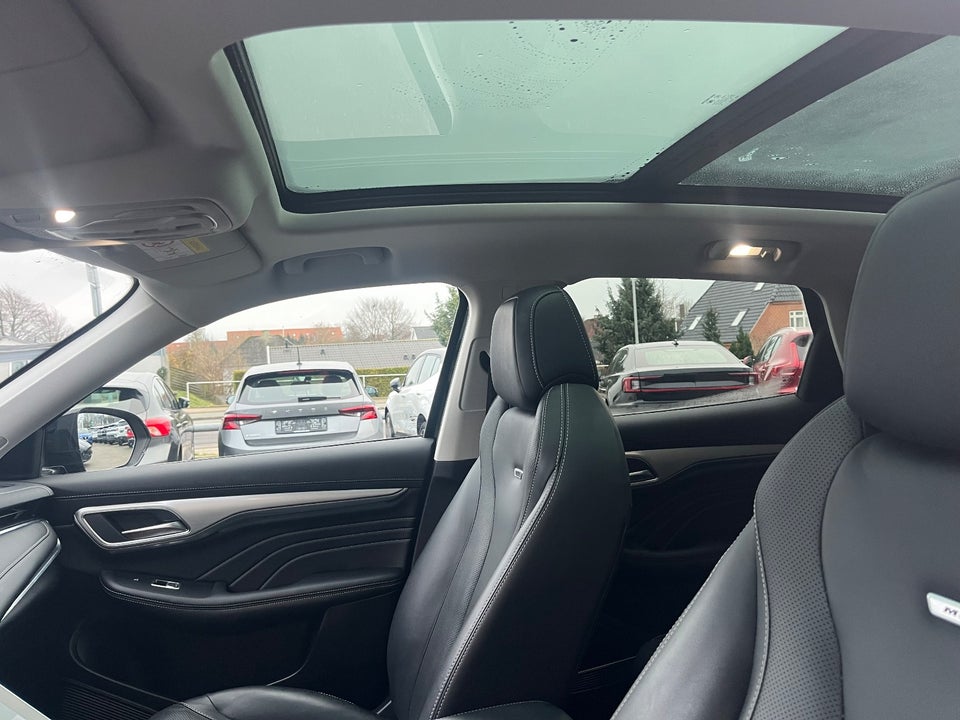 MG Marvel R Performance 5d