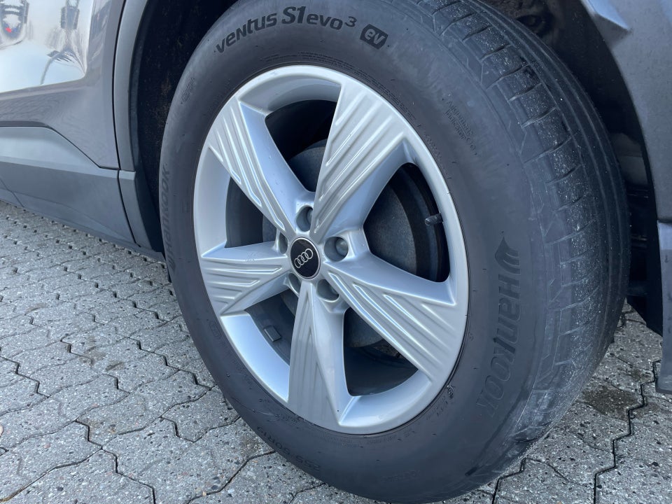 Audi Q4 e-tron 40 Attitude 5d