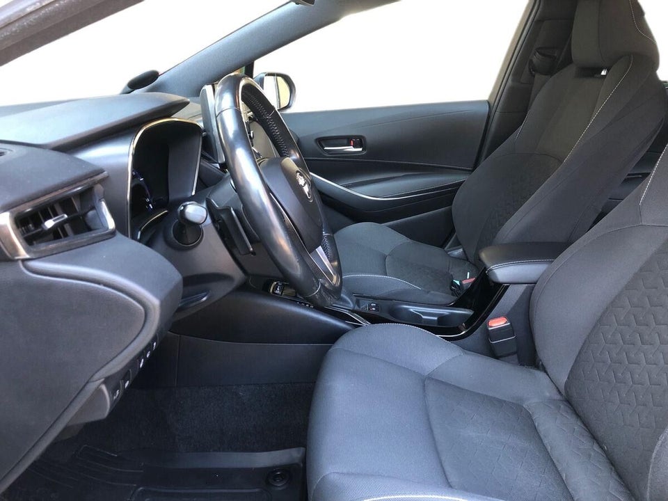 Toyota Corolla 2,0 Hybrid H3 Premium MDS 5d