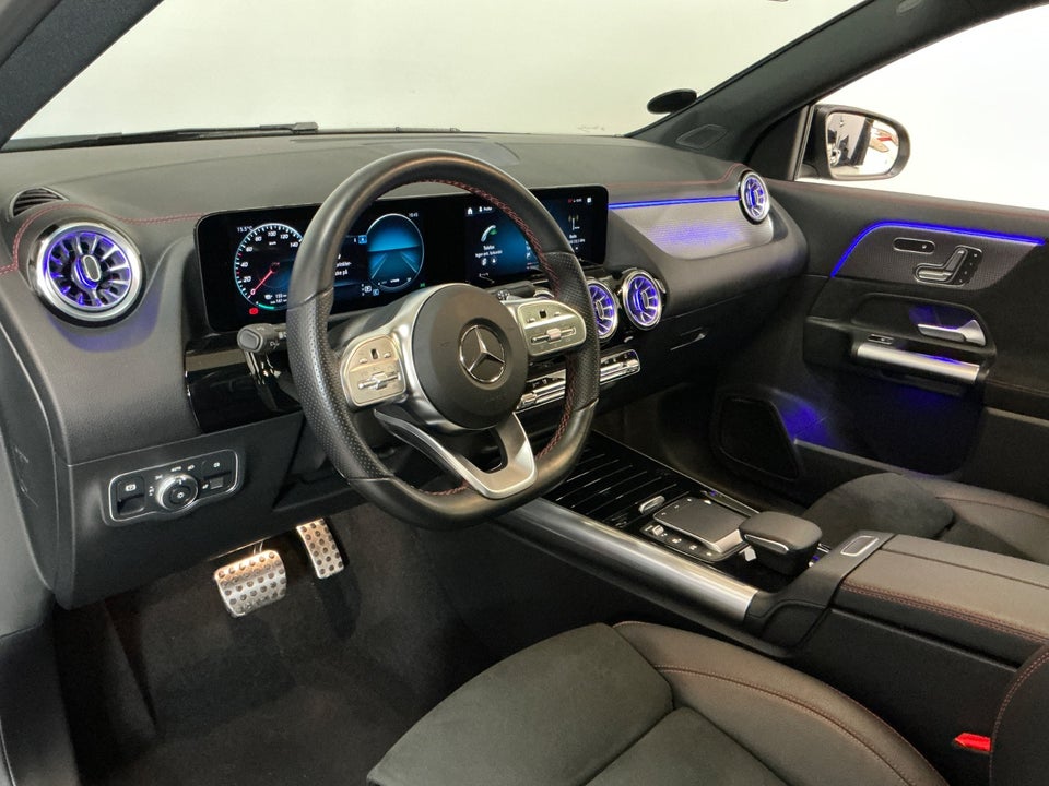 Mercedes EQA350 AMG Line 4Matic 5d