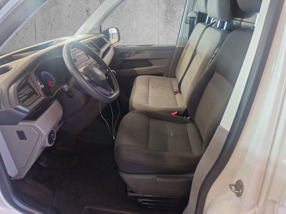VW Transporter 2,0 TDi 150 Kassevogn kort