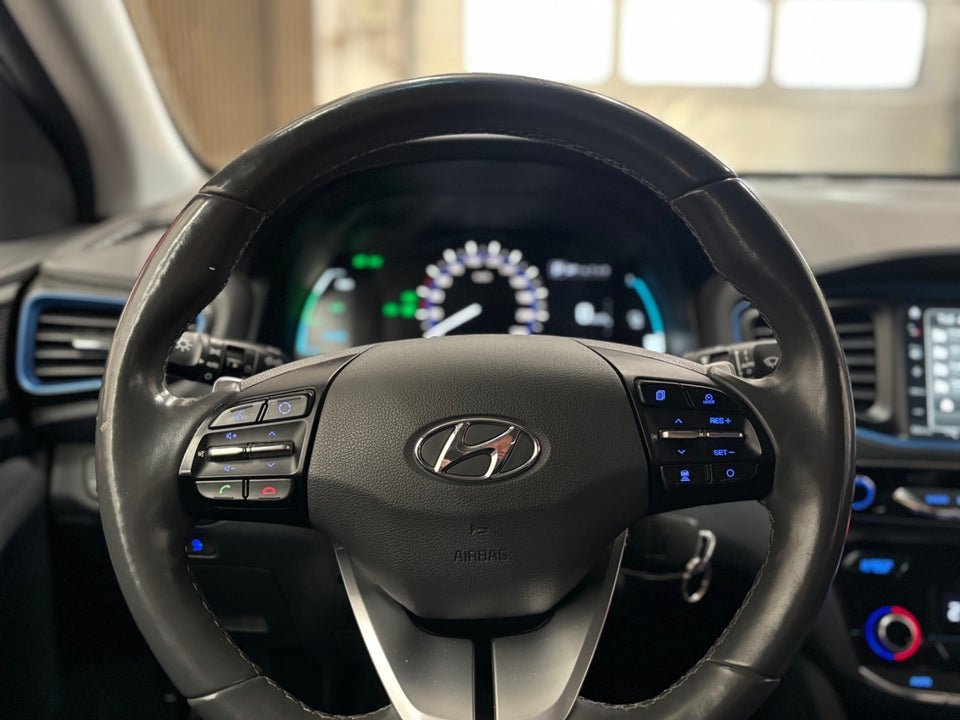 Hyundai Ioniq 1,6 PHEV Trend DCT 5d