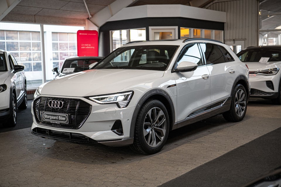 Audi e-tron 55 Advanced quattro 5d