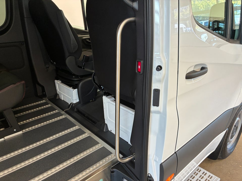 Mercedes Sprinter 317 2,0 CDi A2 Tourer PRO aut. RWD