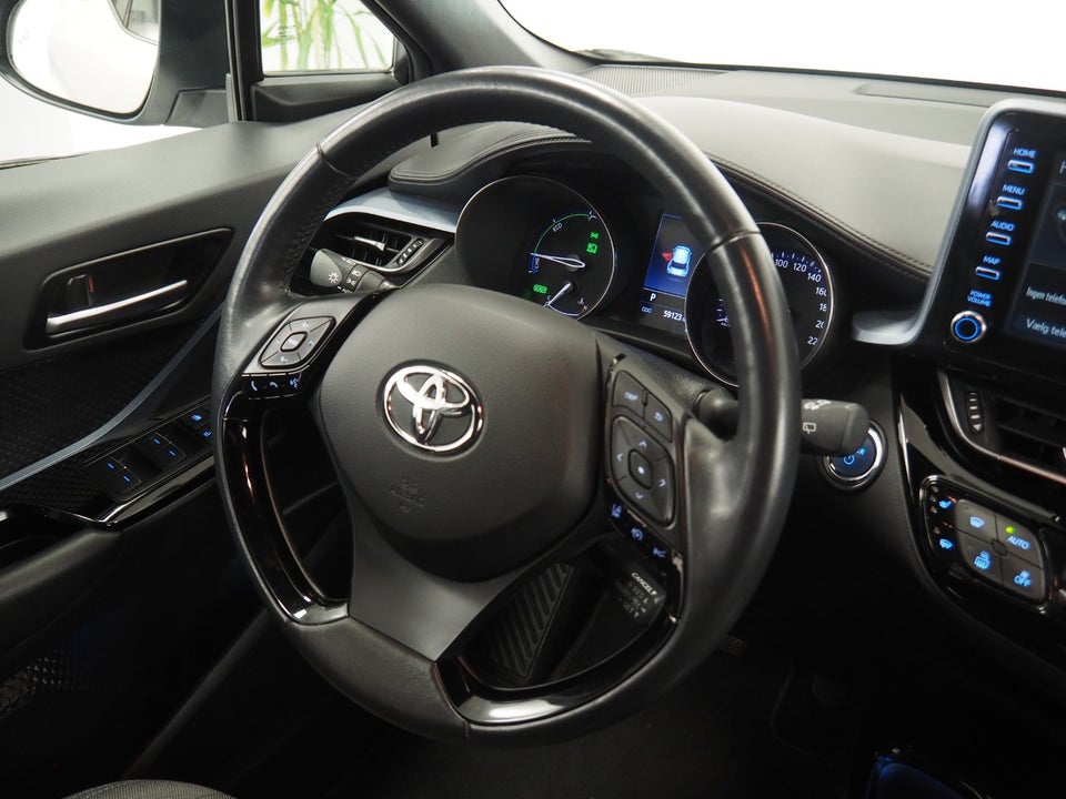 Toyota C-HR 2,0 Hybrid C-LUB Premium CVT 5d