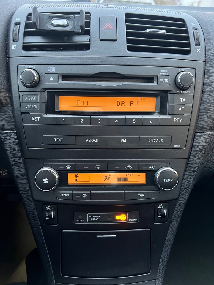 Toyota Avensis 1,6 VVT-i T1 4d