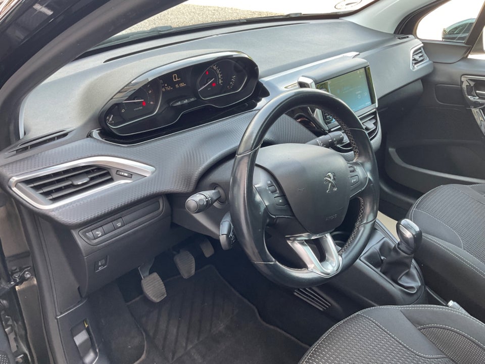 Peugeot 208 1,6 BlueHDi 100 Desire Sky 5d