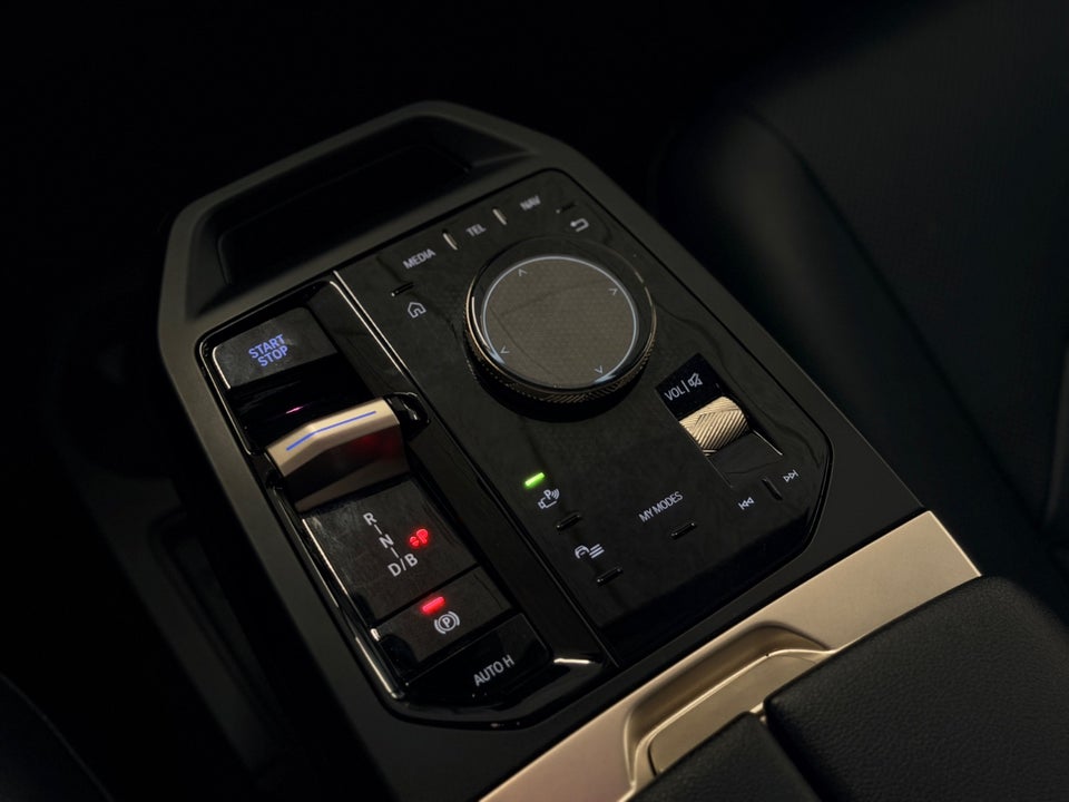 BMW iX xDrive40 5d
