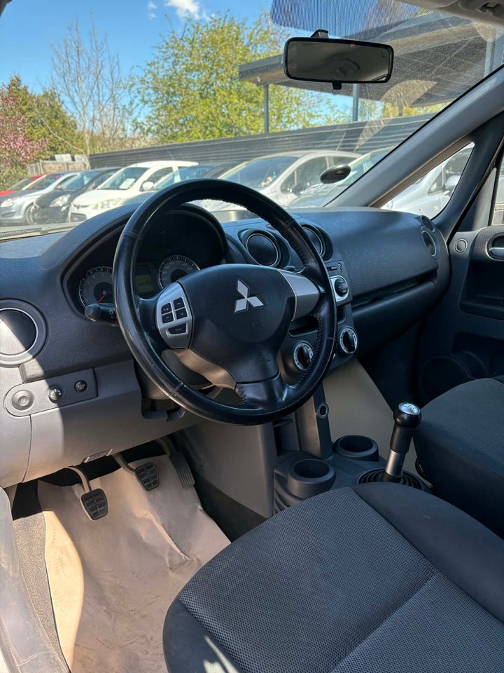 Mitsubishi Colt 1,1 Invite ClearTec 5d
