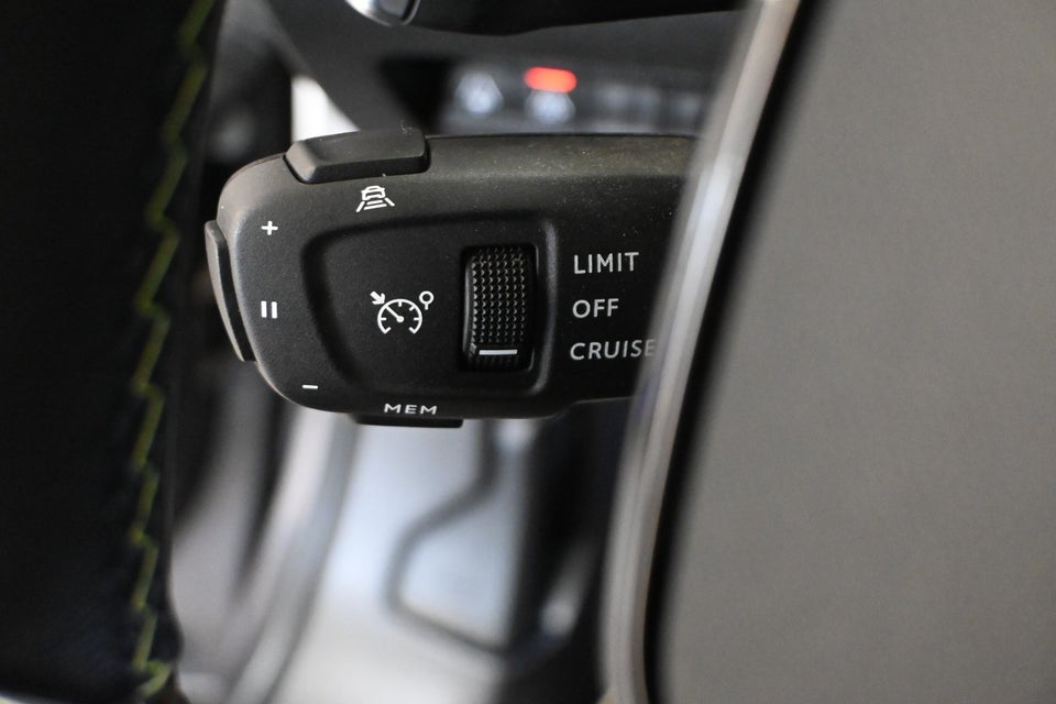 Peugeot 2008 1,2 PureTech 130 GT EAT8 5d