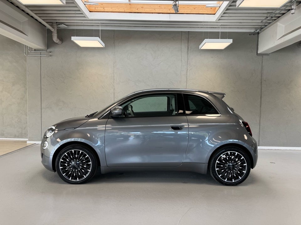 Fiat 500e 42 la Prima by Bocelli 3d