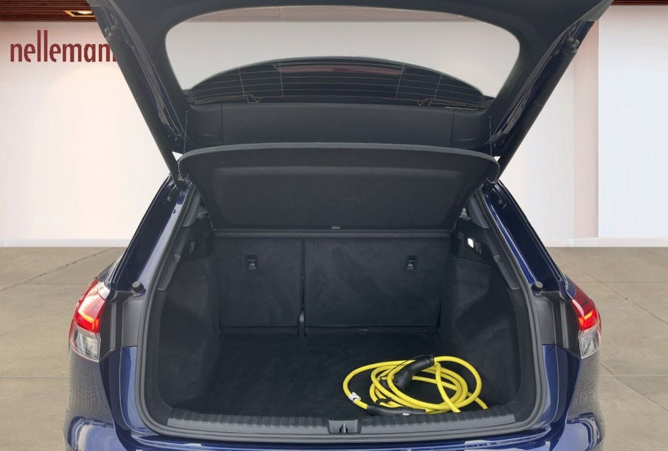 Audi Q4 e-tron 45 Advance quattro 5d