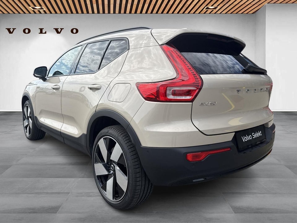 Volvo EX40 Extended Range Core 5d