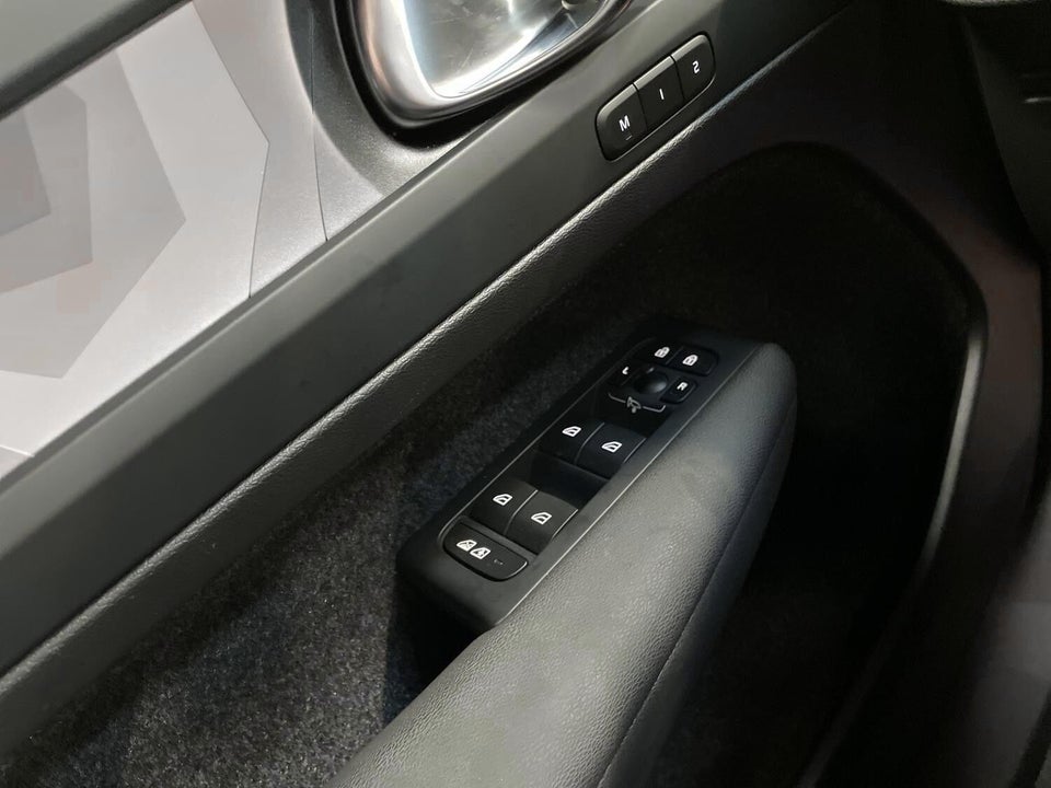Volvo XC40 P6 ReCharge Ultimate 5d