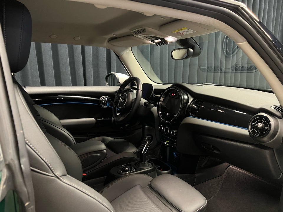 MINI Cooper SE Classic Trim 3d