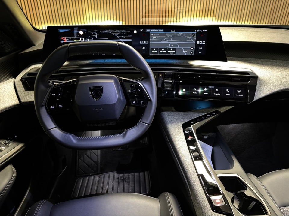 Peugeot e-5008 77 Allure Pack 7prs 5d
