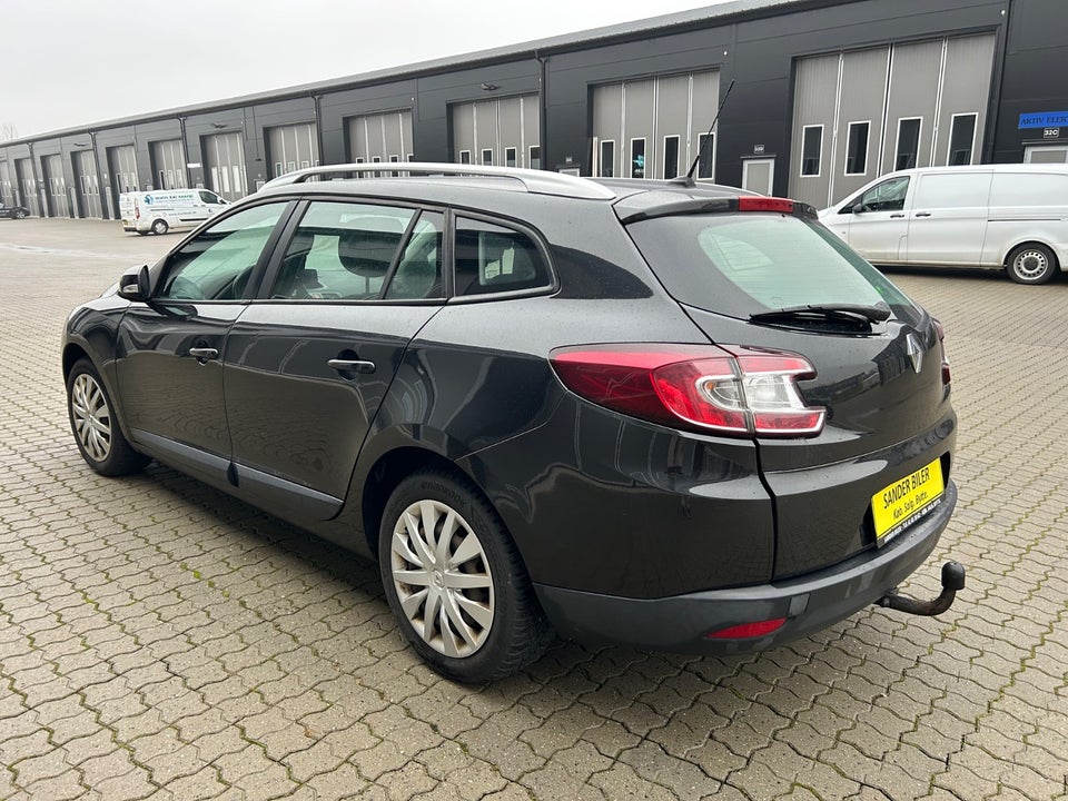 Renault Megane III 1,9 dCi 130 Expression Sport Tourer 5d