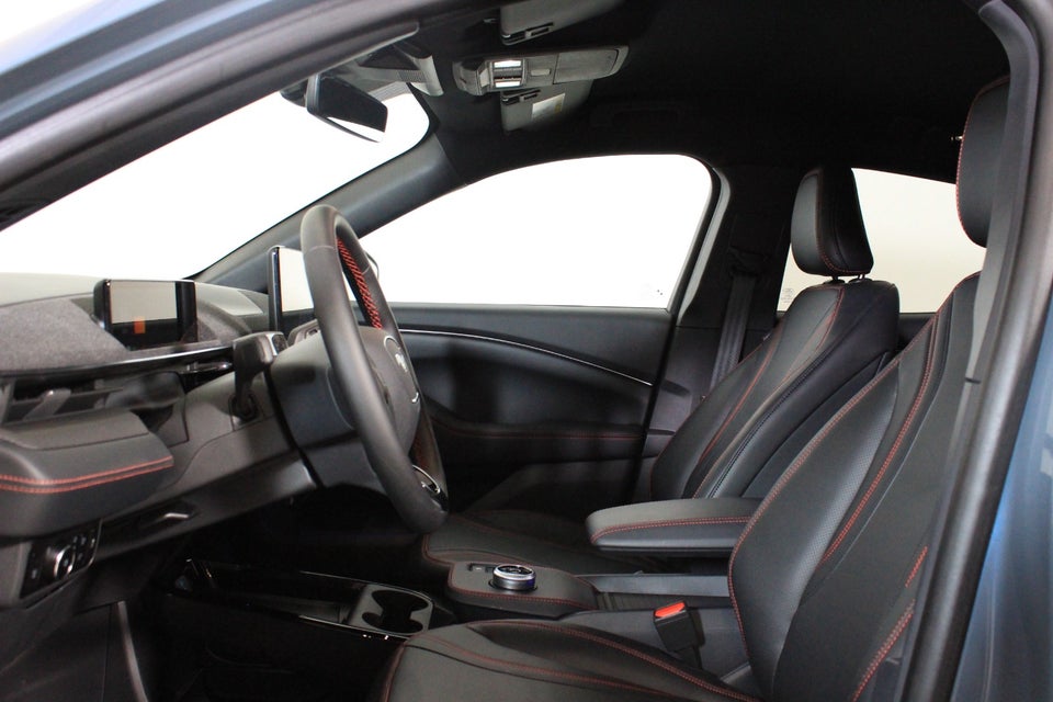 Ford Mustang Mach-E 98 Premium Extended Range 5d