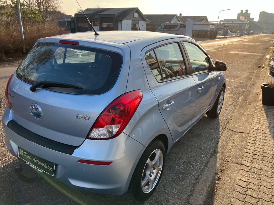 Hyundai i20 1,25 Classic XTR 5d