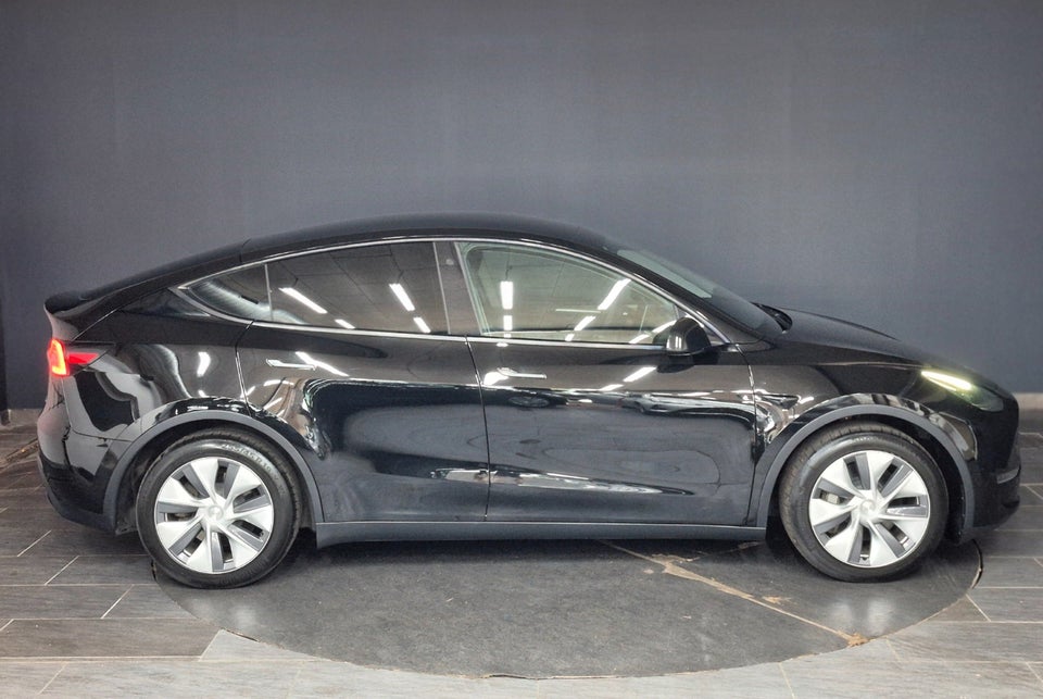 Tesla Model Y Long Range AWD 5d