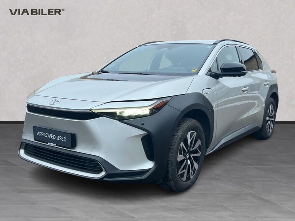 Toyota bZ4X Executive 5d