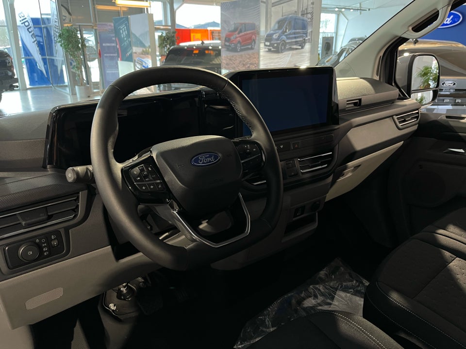 Ford E-Transit Custom 320L 64 Limited