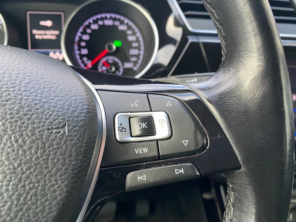 VW Touran 2,0 TDi 150 Highline+ DSG Van 5d