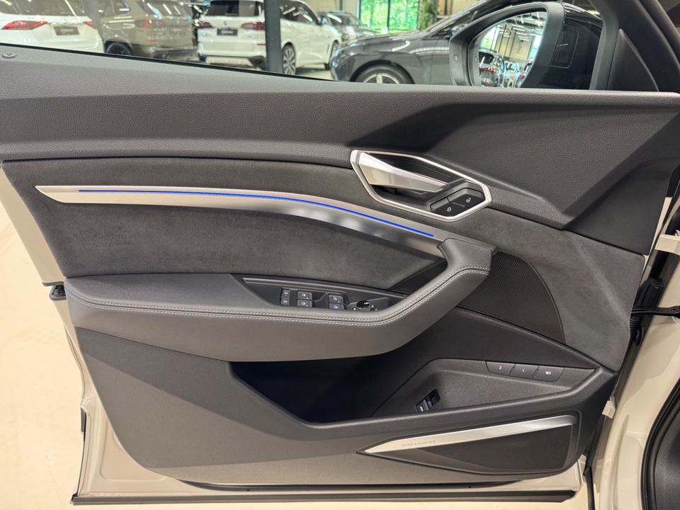 Audi e-tron 55 S-line Sportback quattro 5d