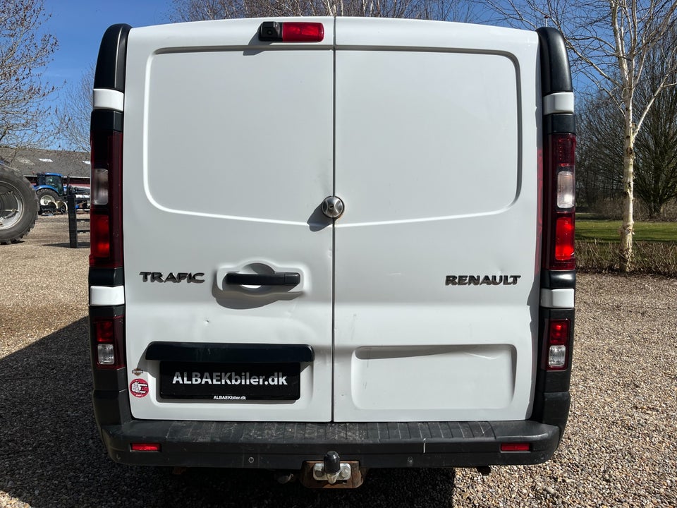 Renault Trafic T29 2,0 dCi 120 L2H1