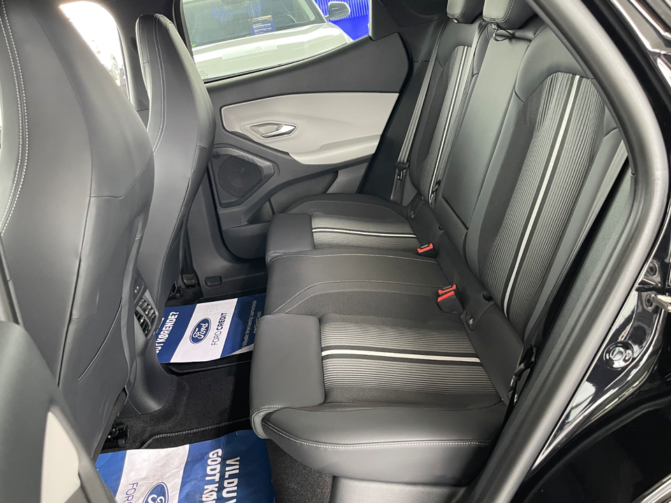 Ford Capri 82 Select Extended Range 5d