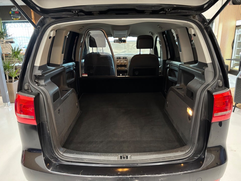 VW Touran 1,6 TDi 105 Comfortline DSG BM Van 5d