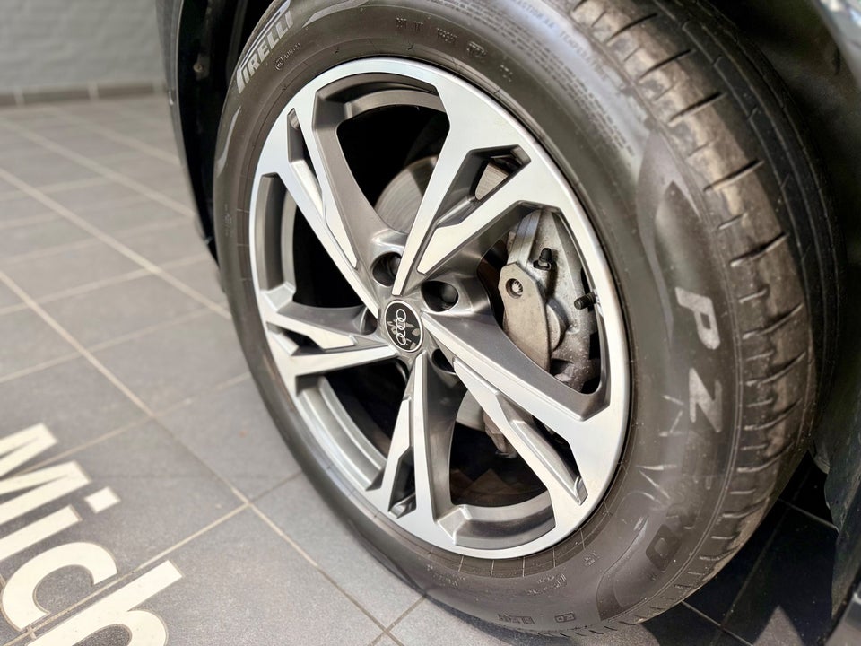 Audi Q6 e-tron S-line performance 5d